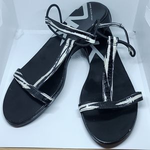Anne Klein Black & White Sport Size 6M